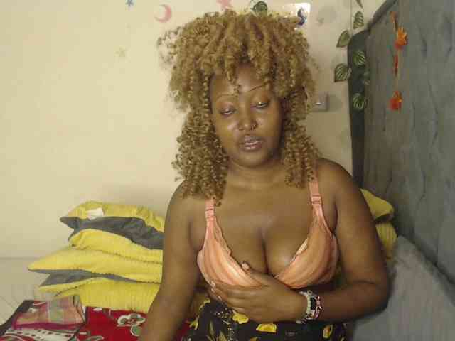 Sexxypetite webcam