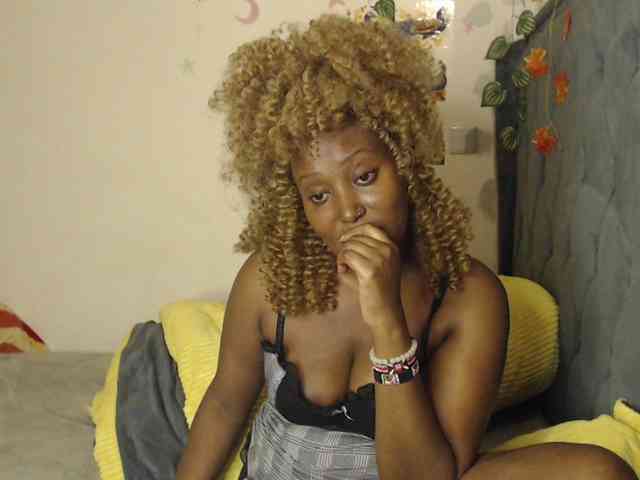 Sexxypetite webcam