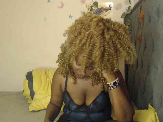 Sexxypetite webcam