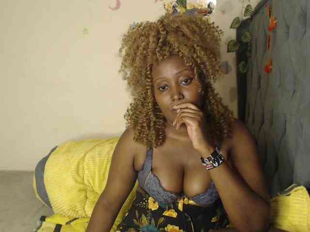 Sexxypetite webcam