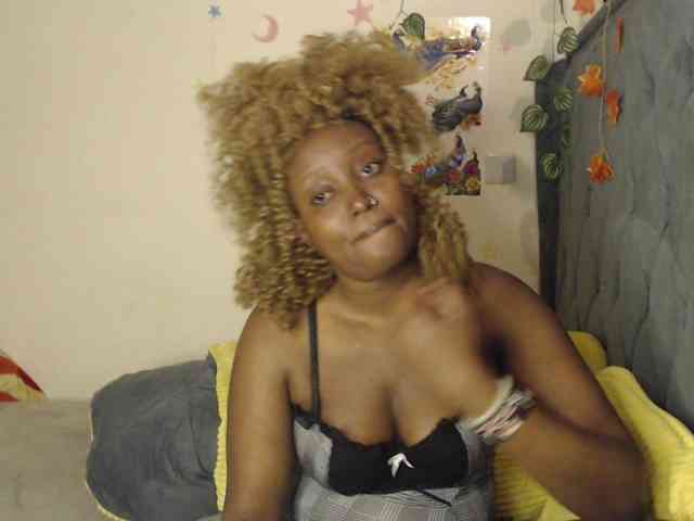 Sexxypetite webcam