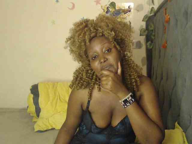 Sexxypetite webcam