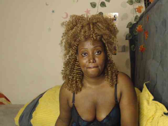 Sexxypetite webcam
