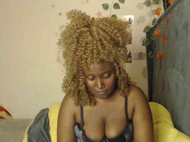 Sexxypetite webcam