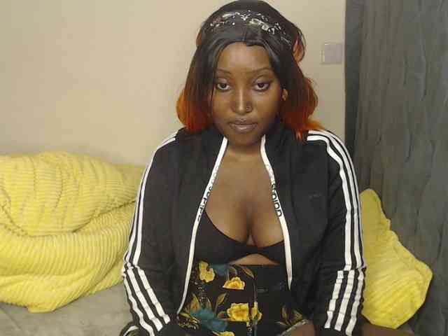 Sexxypetite's webcam live show