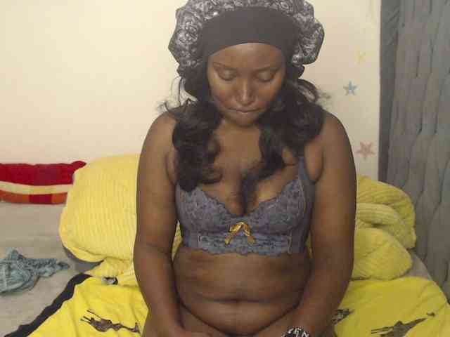 Sexxypetite Live Webcam on BongaCams