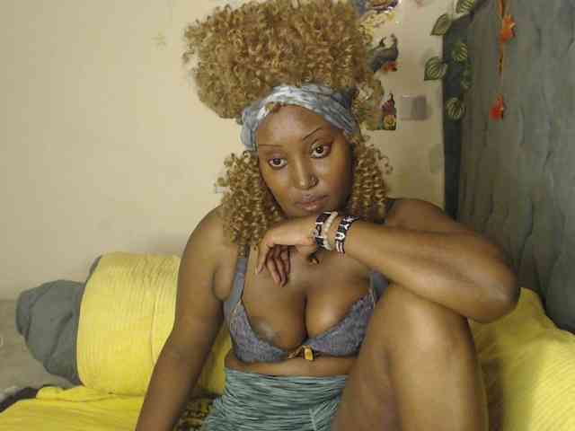 Sexxypetite webcam