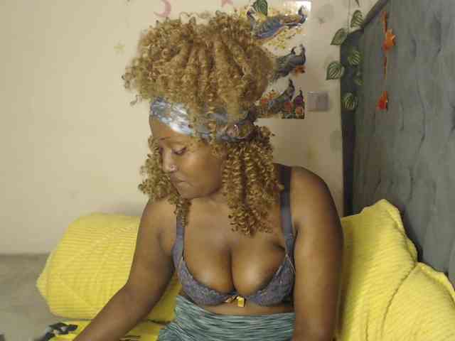 Sexxypetite webcam