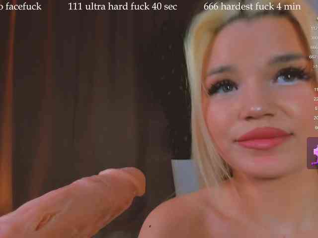 LizaTayloo webcam