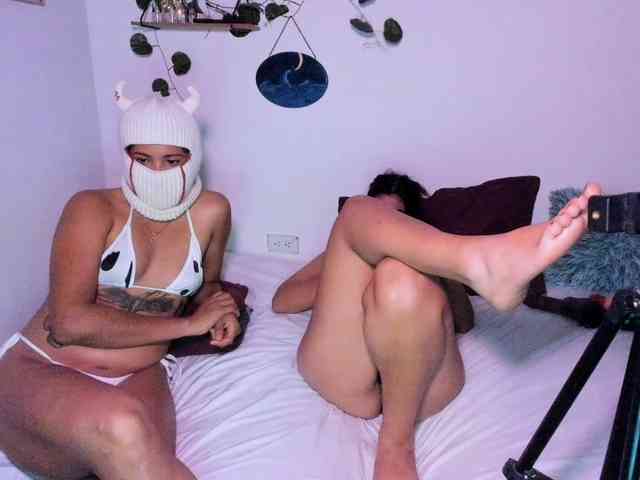 aria-mapola Live Webcam on BongaCams