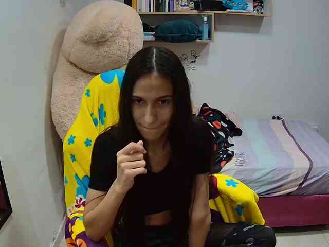 Laurishyness's webcam live show