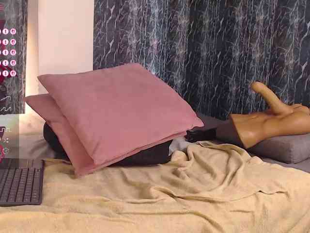 LILITHROUSE88 webcam