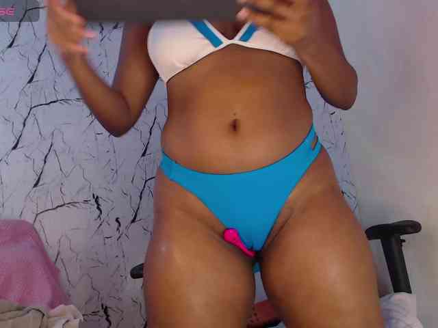 LILITHROUSE88 webcam