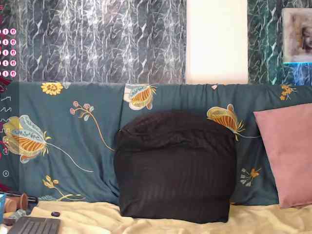 LILITHROUSE88 webcam