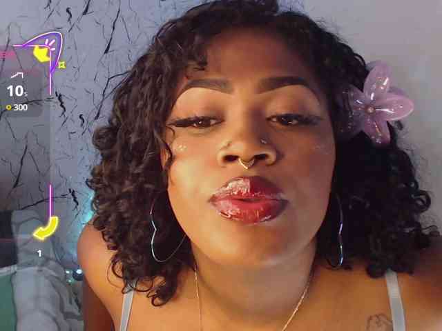 LILITHROUSE88 webcam