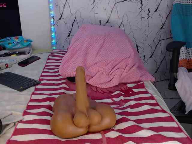 LILITHROUSE88 webcam
