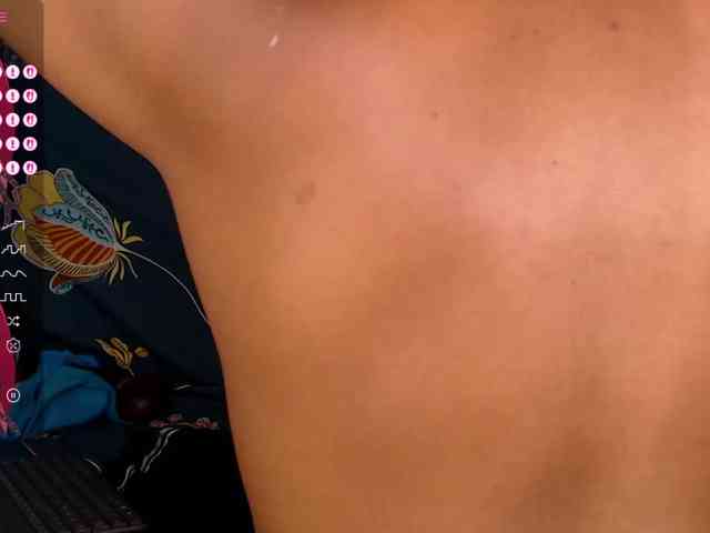 LILITHROUSE88 webcam