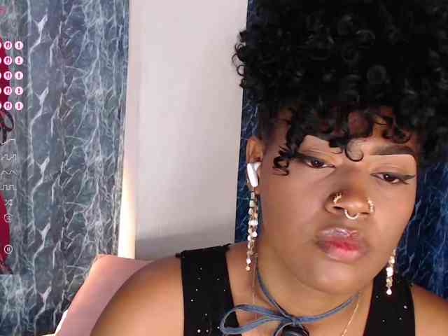 LILITHROUSE88 webcam