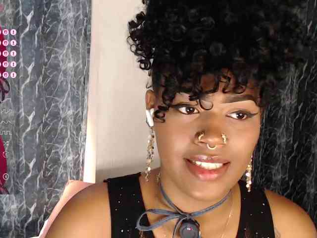 LILITHROUSE88 webcam