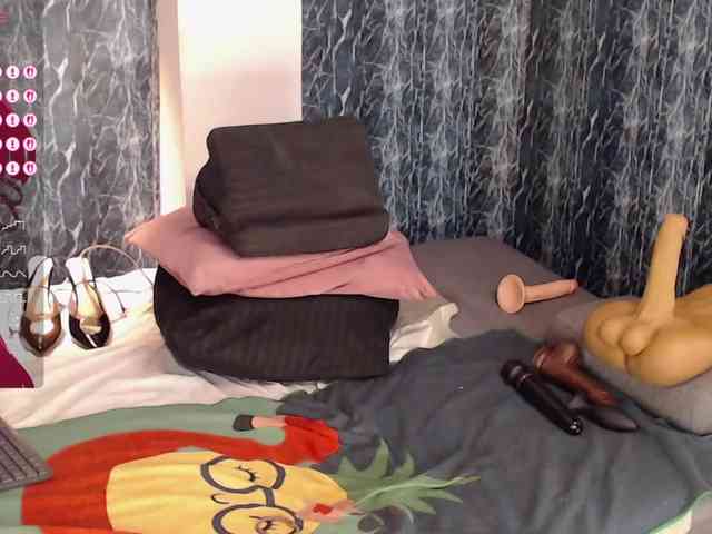 LILITHROUSE88 webcam