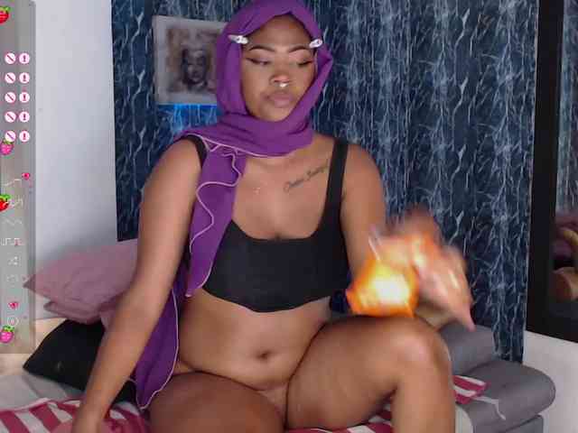 LILITHROUSE88 webcam