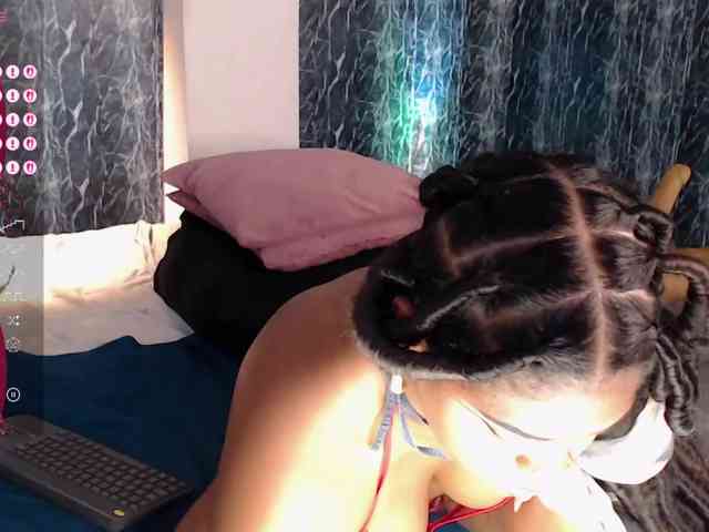 LILITHROUSE88 webcam