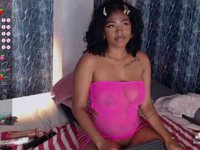 LILITHROUSE88 webcam