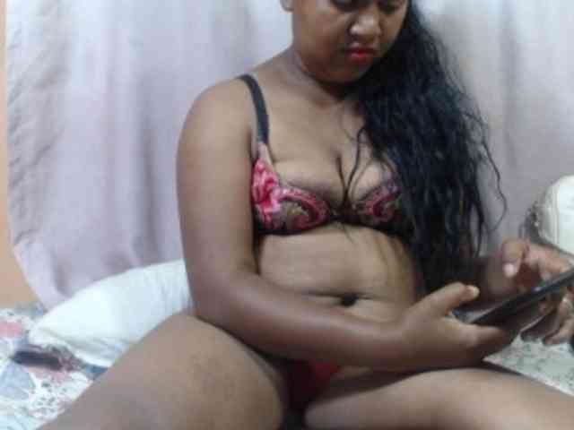 PrettyChoco2's webcam live show