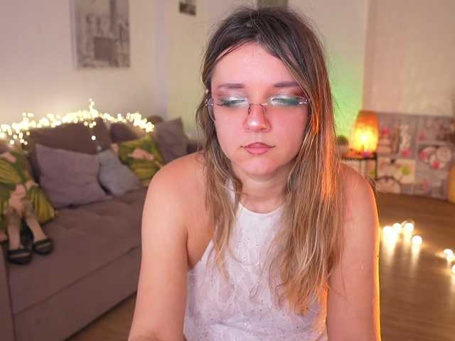 MagneticAmi's BongaCams show and profile