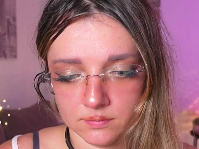 MagneticAmi's BongaCams show and profile