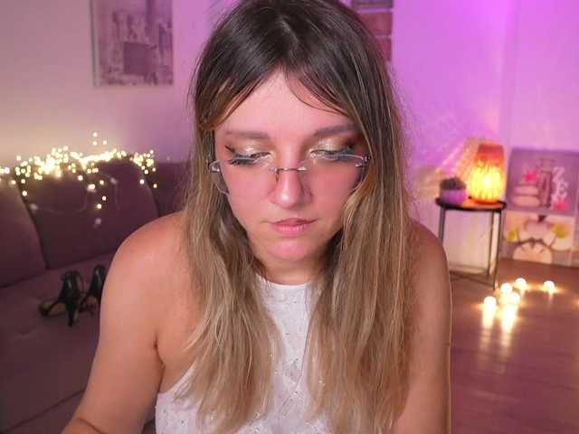 MagneticAmi's BongaCams show and profile