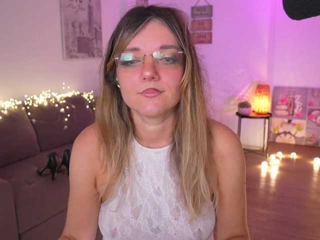 MagneticAmi's BongaCams show and profile