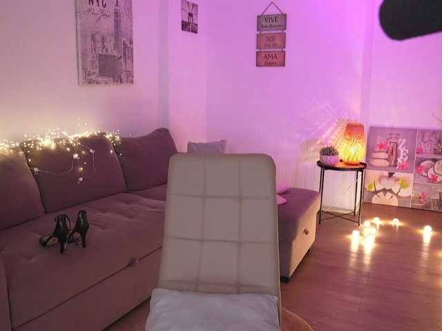 MagneticAmi's BongaCams show and profile