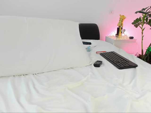 Laranya's BongaCams show and profile