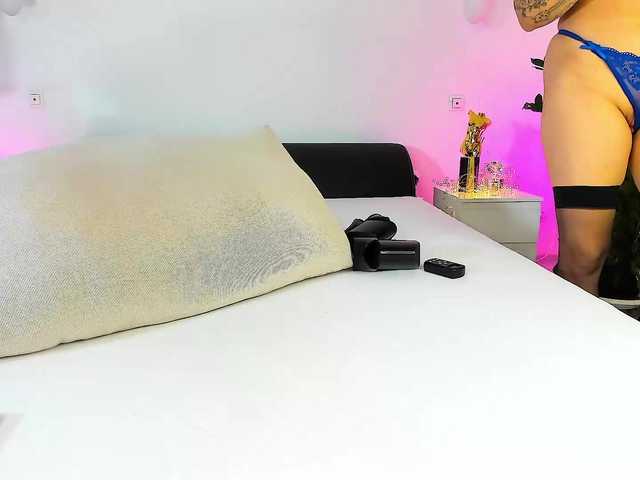 Laranya's BongaCams show and profile