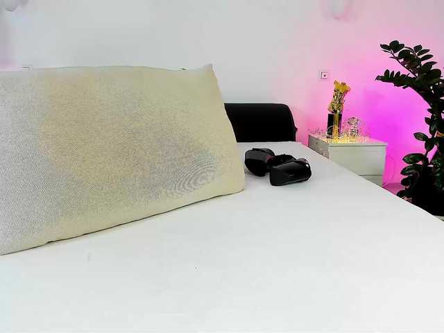 Laranya's BongaCams show and profile