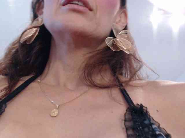 angycougar webcam