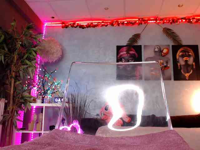 Chanelcharmx webcam