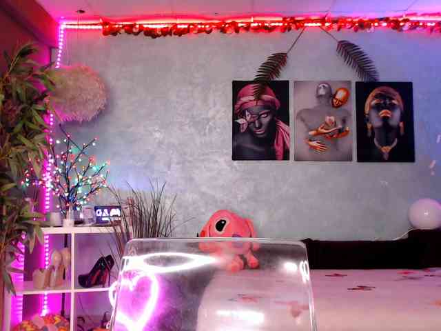 Chanelcharmx webcam