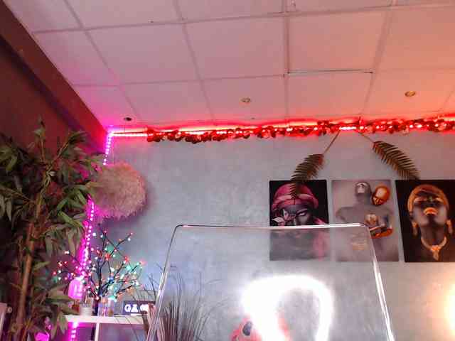 Chanelcharmx webcam