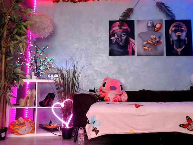 Chanelcharmx webcam