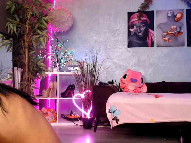 Chanelcharmx webcam