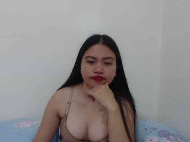 cherrysexyuntouch webcam