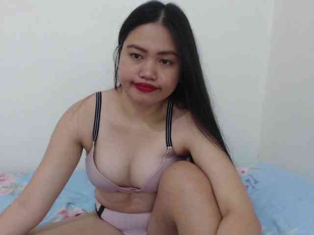cherrysexyuntouch webcam