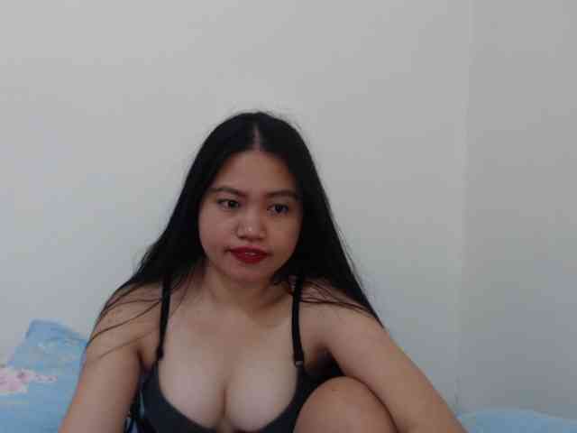 cherrysexyuntouch webcam