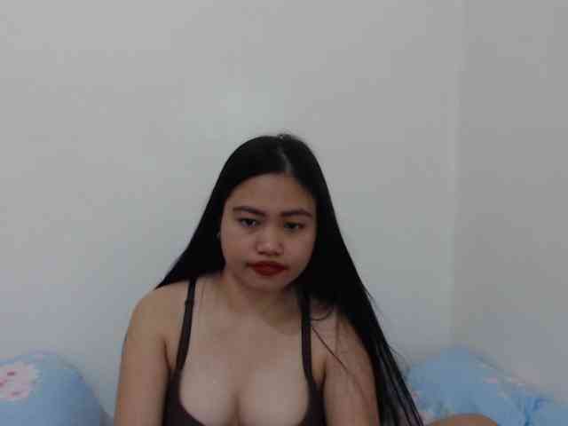 cherrysexyuntouch webcam