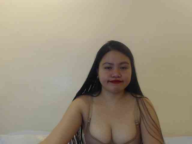 cherrysexyuntouch webcam