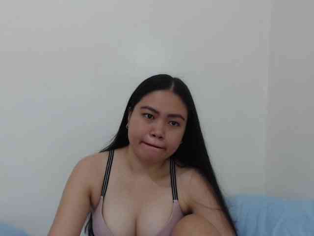 cherrysexyuntouch webcam