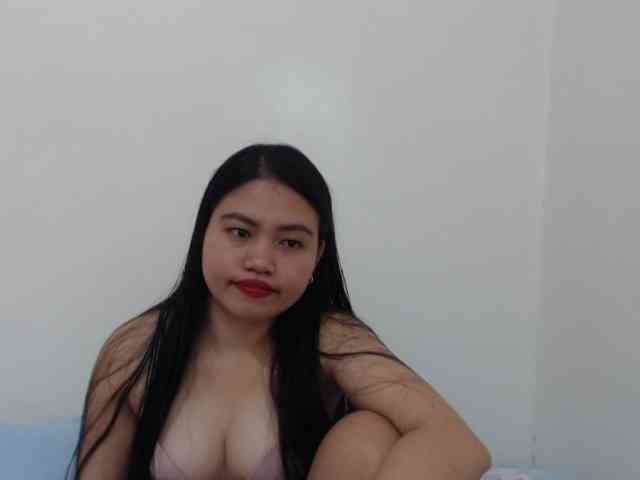 cherrysexyuntouch webcam