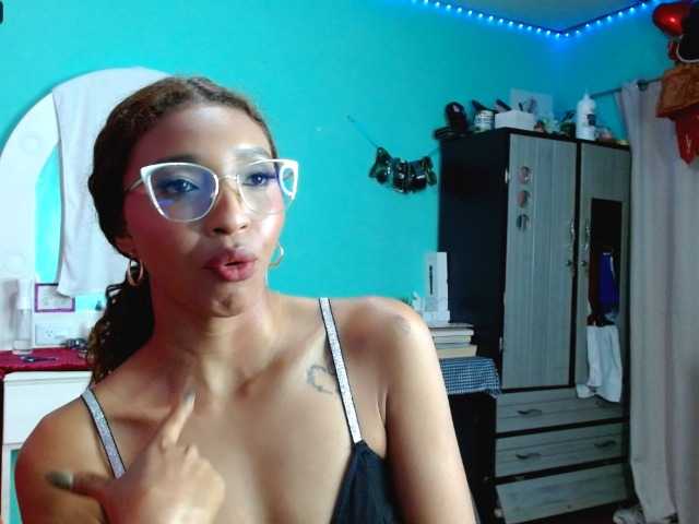 blessedperverse webcam bongacams model stream image